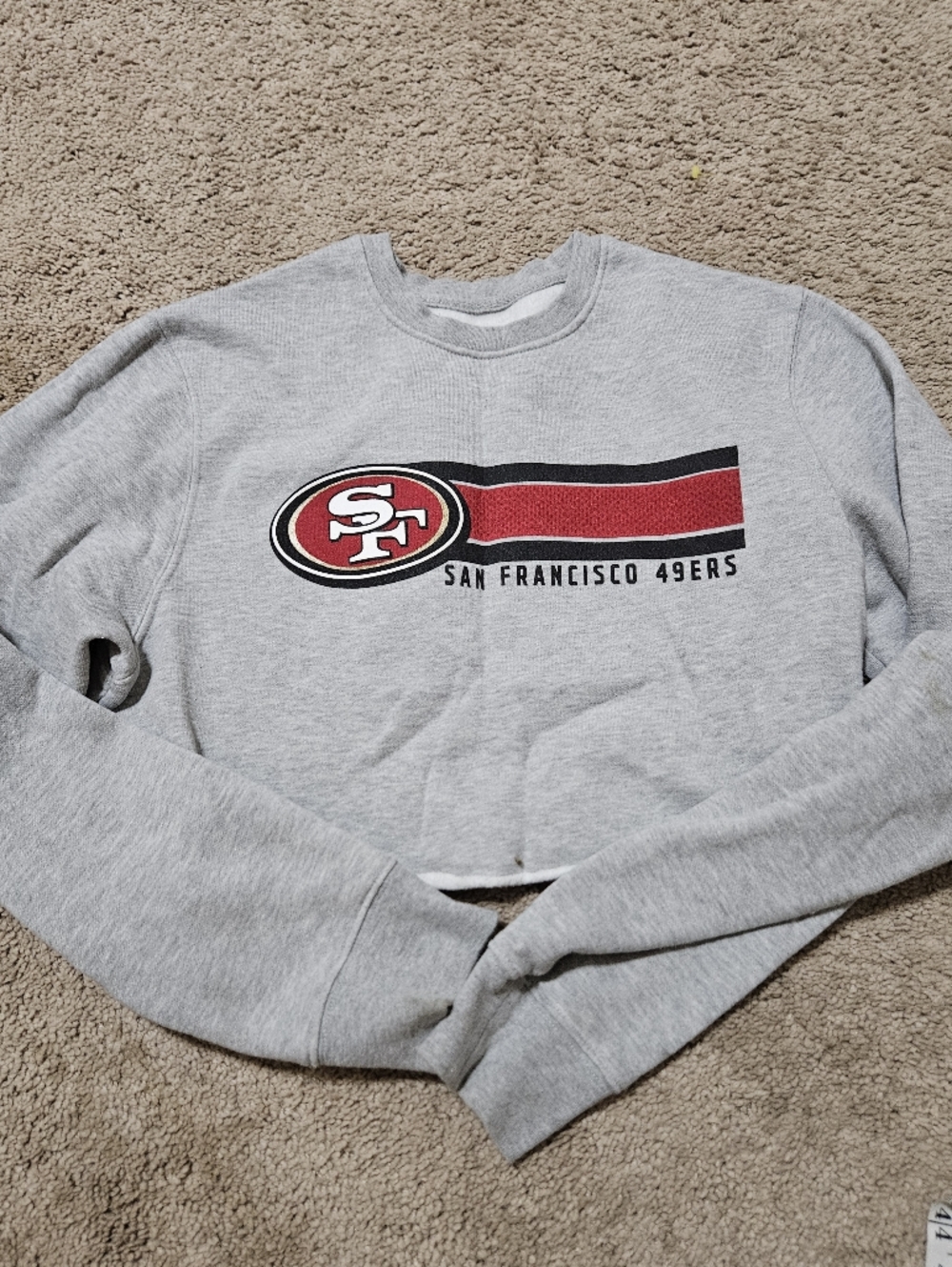 NFL San Francisco 49ers Gray Crewneck with Red & Black Logo Crop Sweatshirt